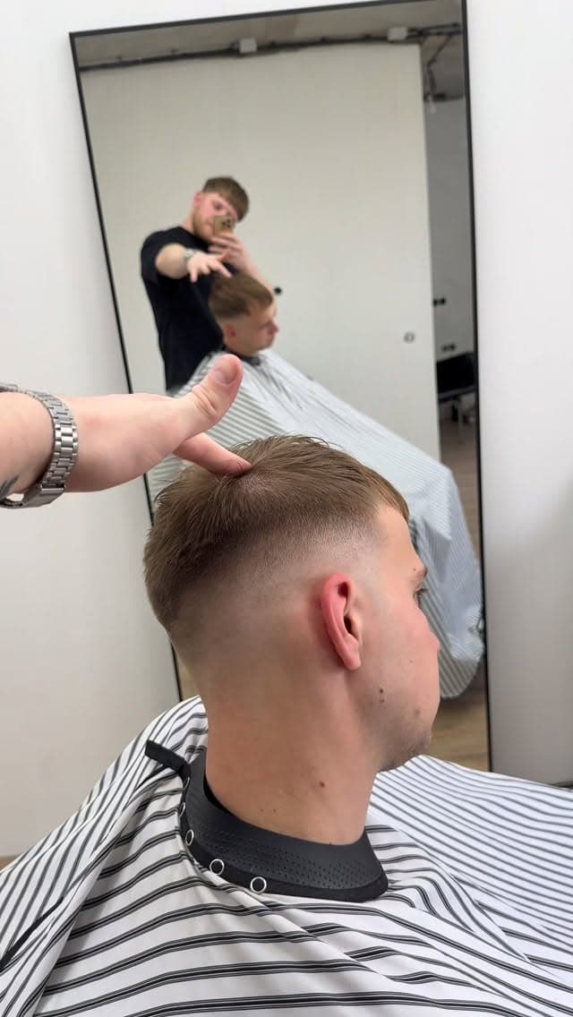 Андрей Султанов